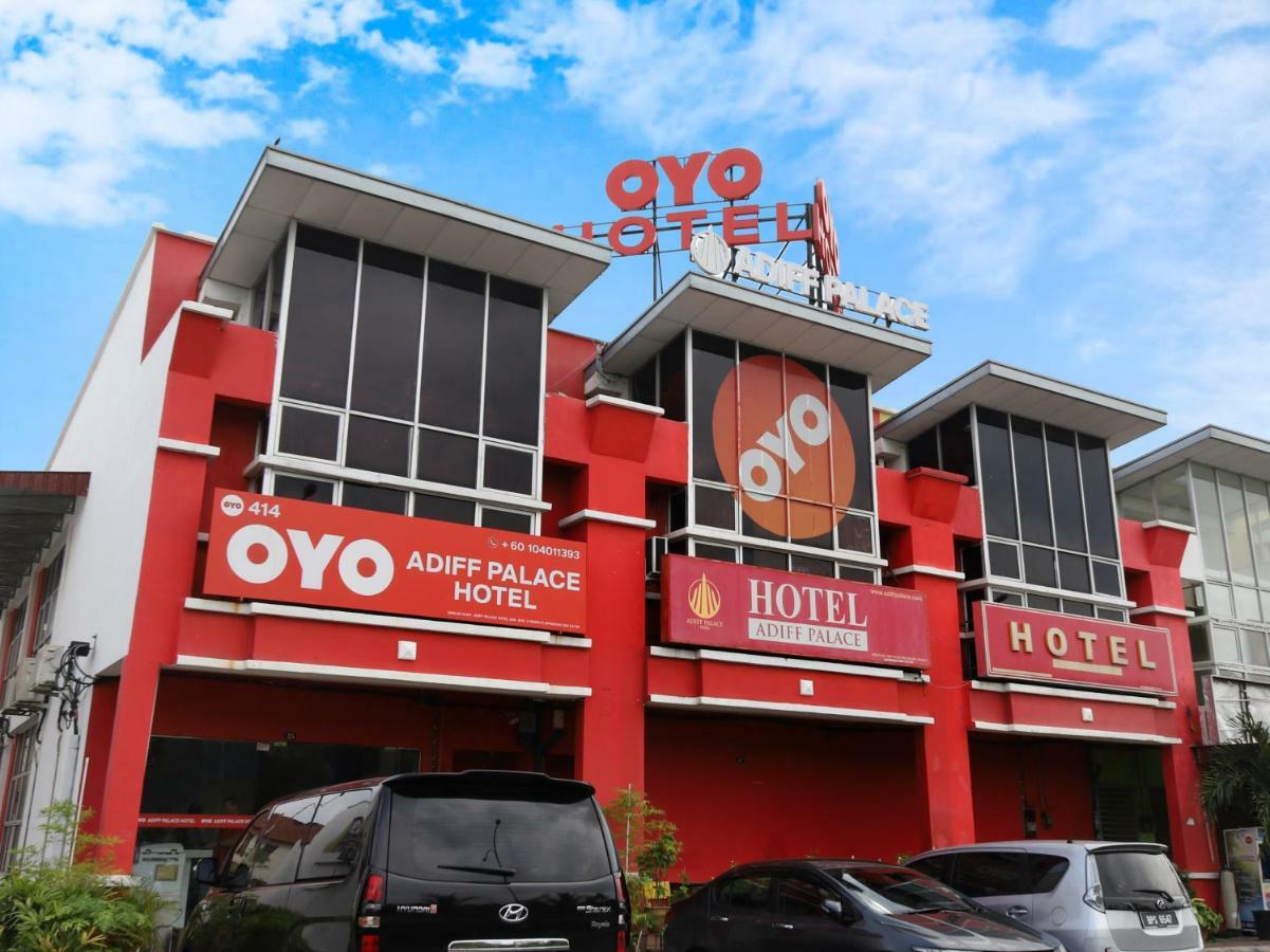 Super Oyo 414 Adiff Palace Hotel Sepang Esterno foto