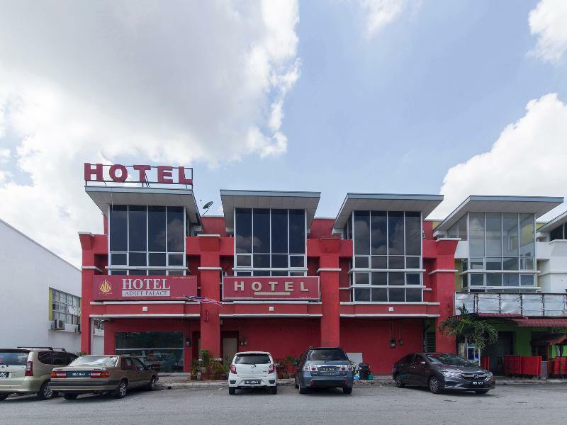 Super Oyo 414 Adiff Palace Hotel Sepang Esterno foto